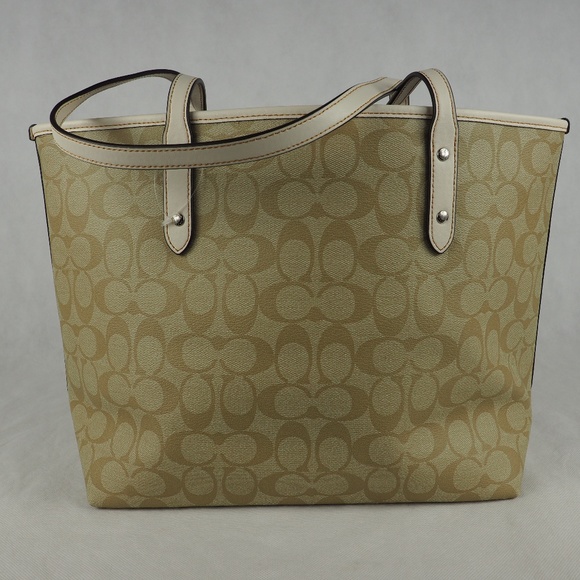 Disney Coach City Zip Tote Minnie Mouse Patches - Picture 5 of 8